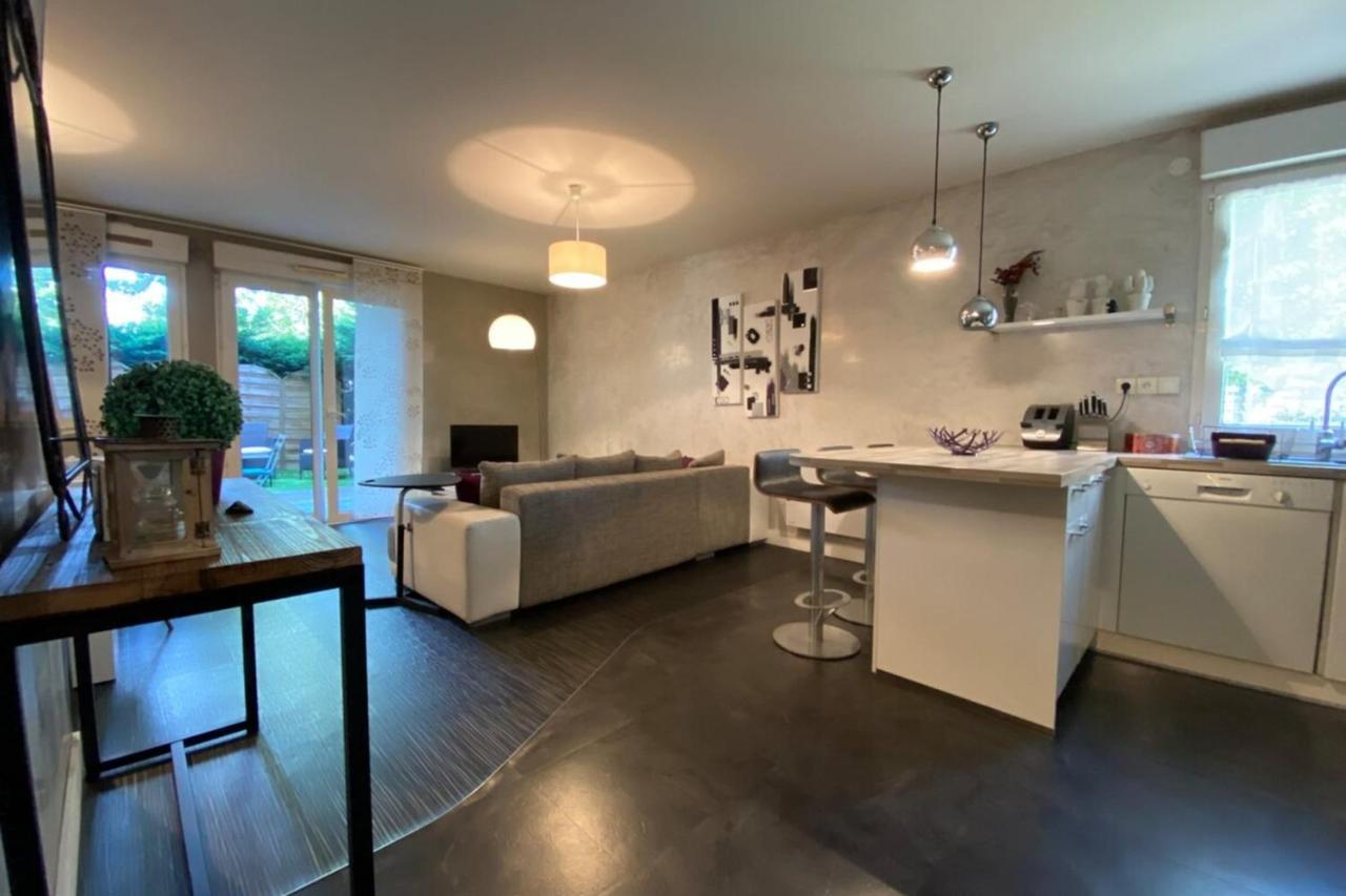 Bel Appartement Proche Tours Centre Bretonneau La Riche ภายนอก รูปภาพ